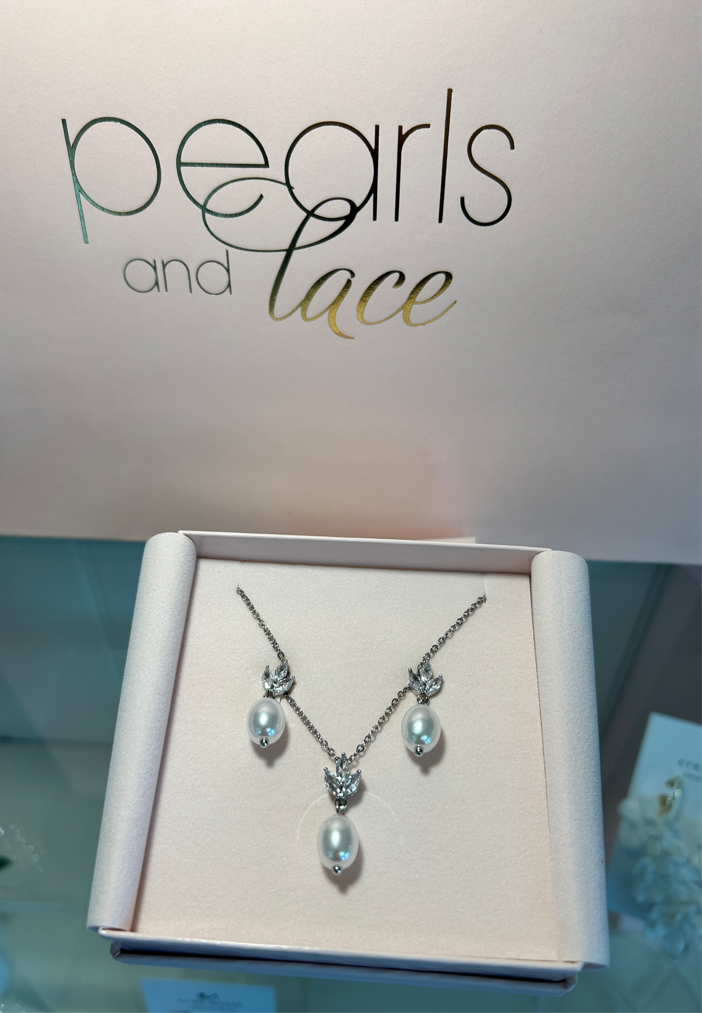 Robyn Earring & Necklace set