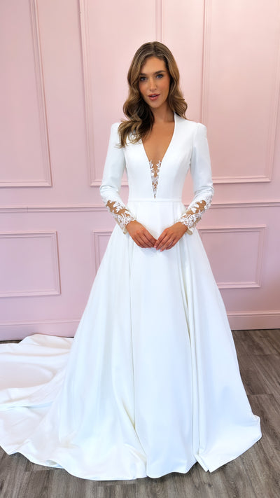 Long Sleeve Simple Lace Winter Wedding Dress