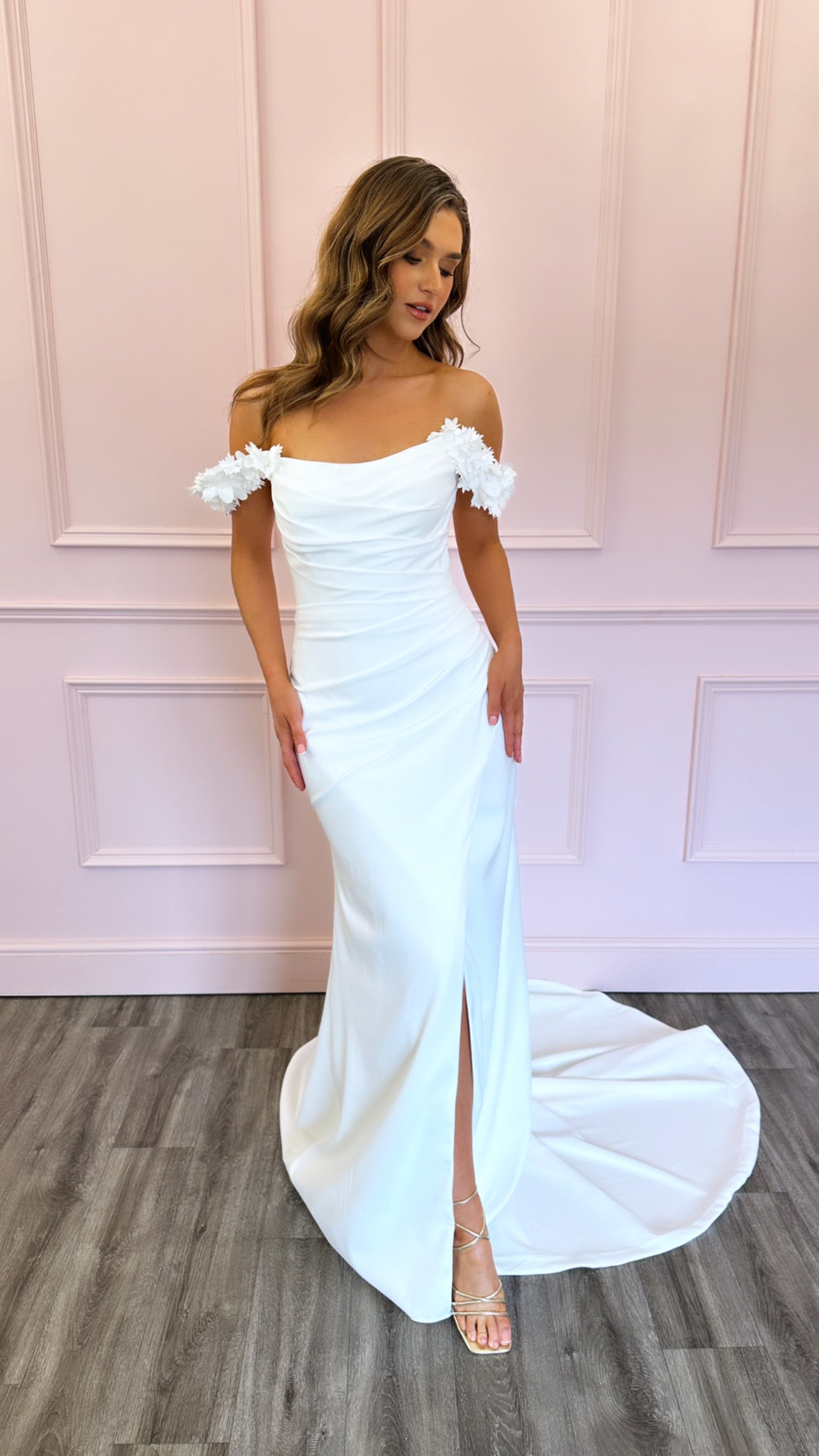 Off the shoulder 3D Strapless Wedding Dress with slit