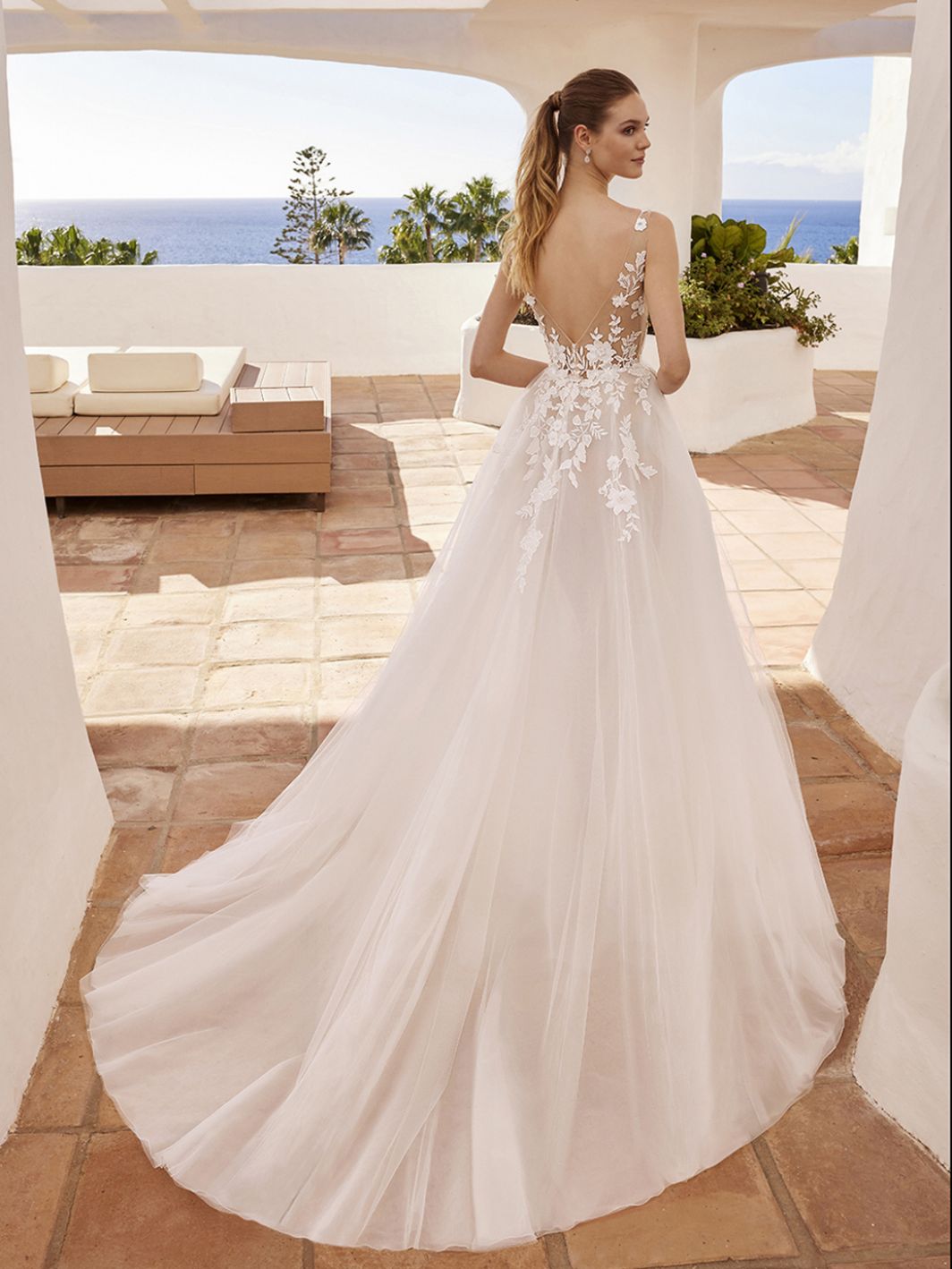 Off the rack wedding dress by Enzoani