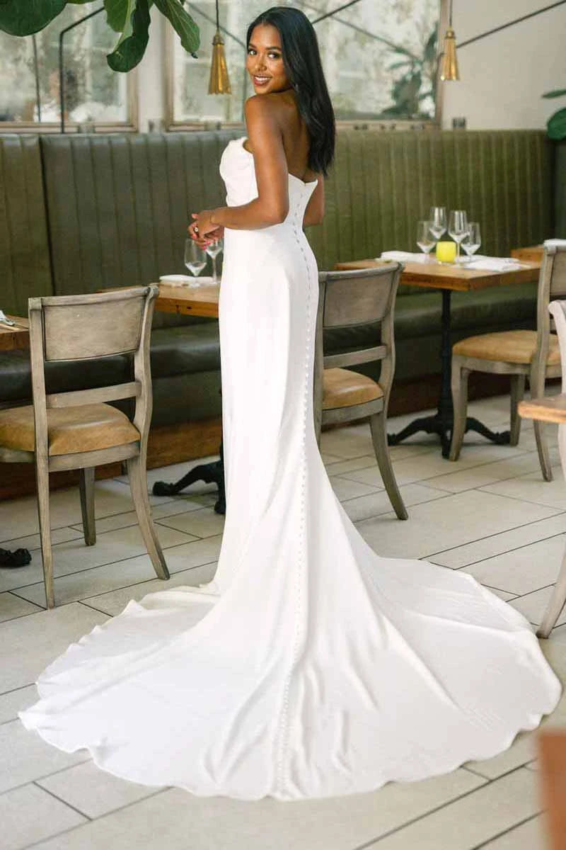 Strapless simple wedding dress