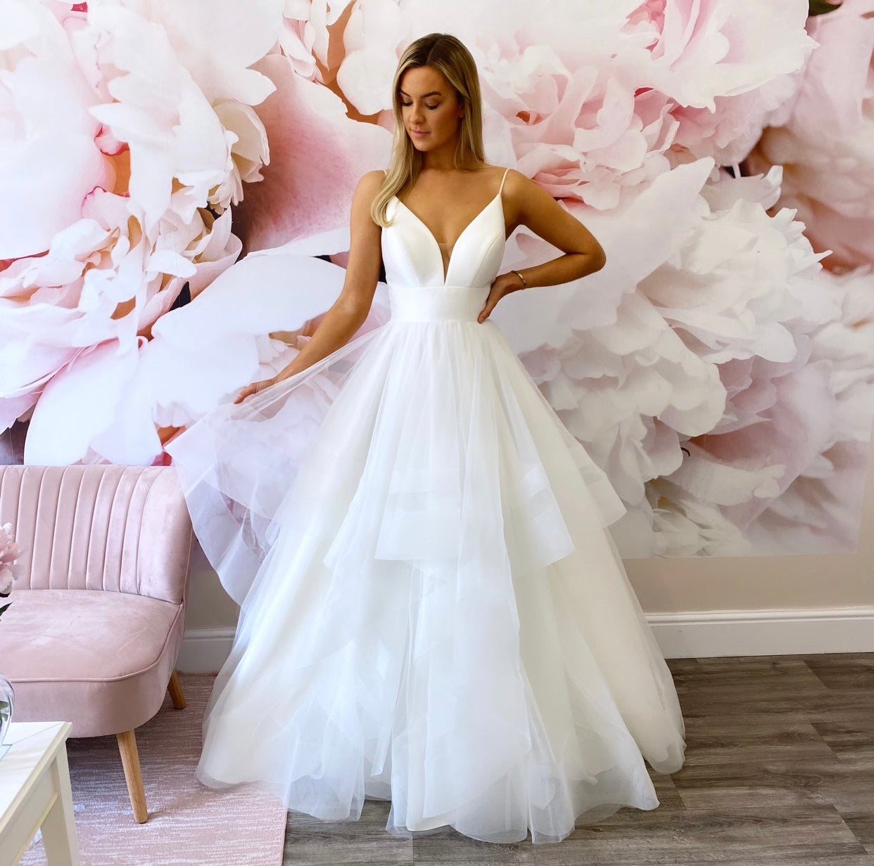 Pearls And Lace Bridal Boutique Hot Sale