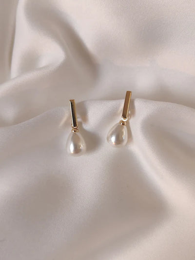 Perola Earrings