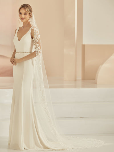 Lace edge veil S408