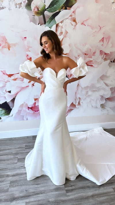 Simple bridal gown with sleeves for plus size bride