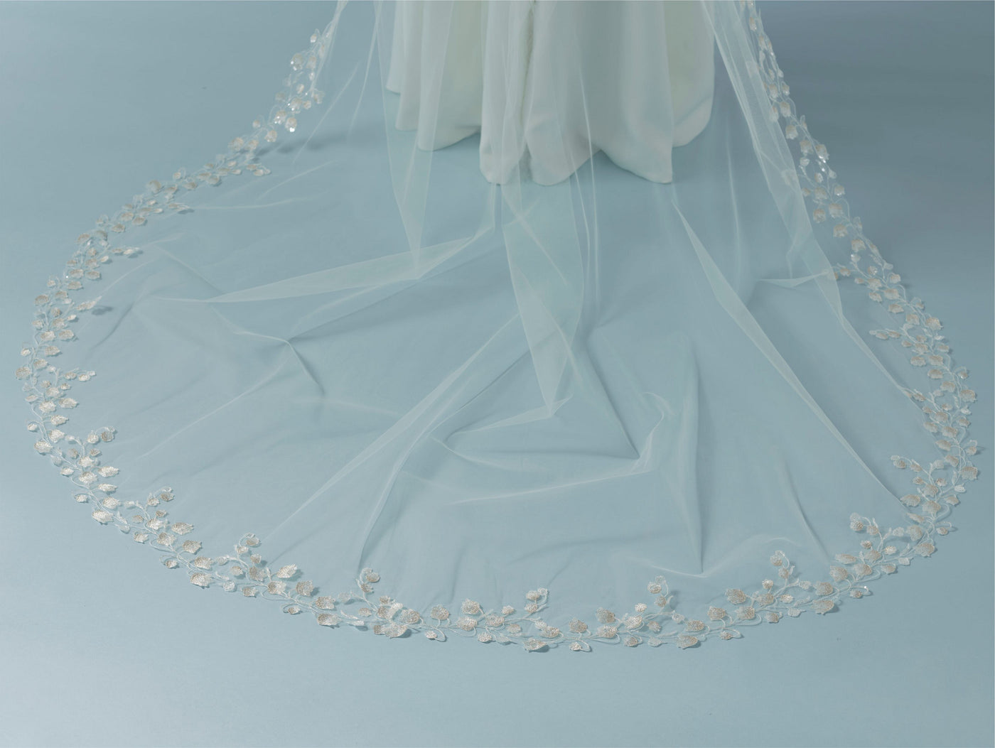 June Lace Edge Veil S448