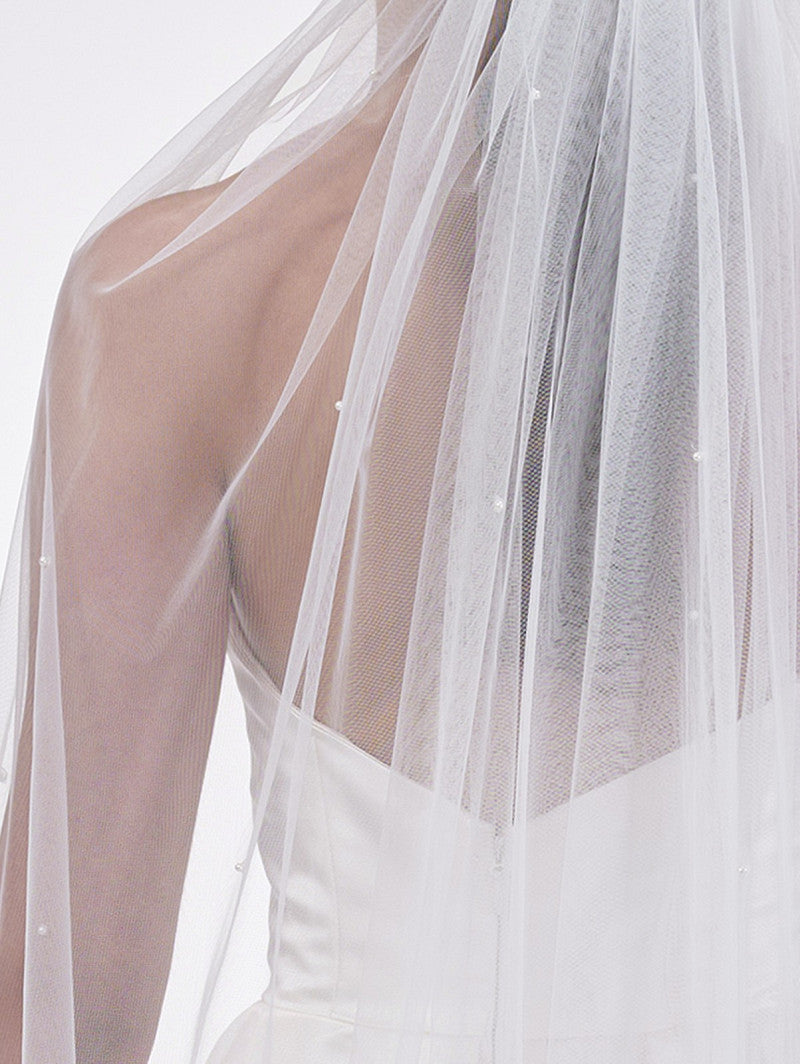 Brooke Delicate Pearl Veil S48