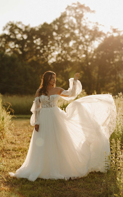 Boho curvy bride wedding dress