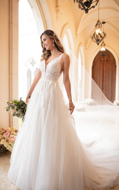 Plunge Tulle Wedding Dress with Lace 