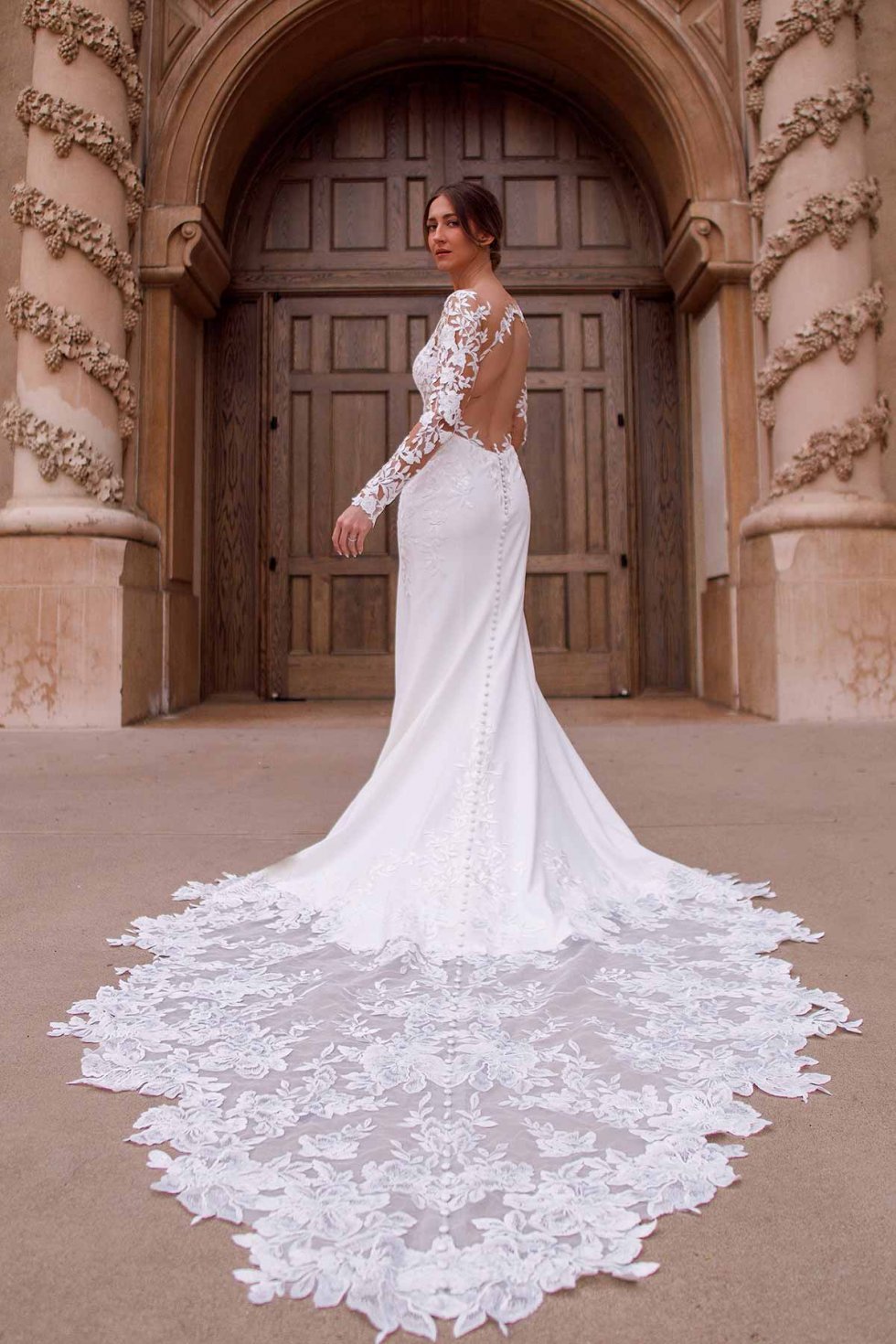 D3379 Essense of Australia – Pearls & Lace