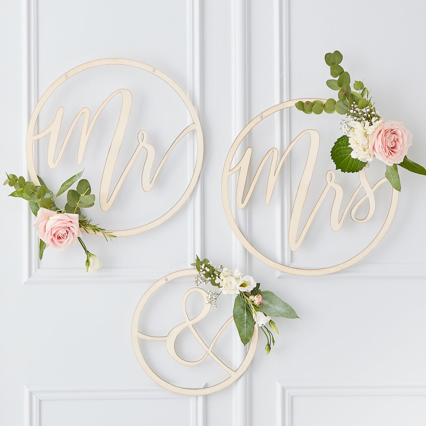 Gorgeous Rustic Mr & Mrs Wooden Hoops With Flower