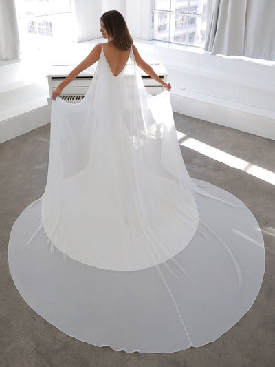 Wedding dress with detachable cape - off the peg wedding dress