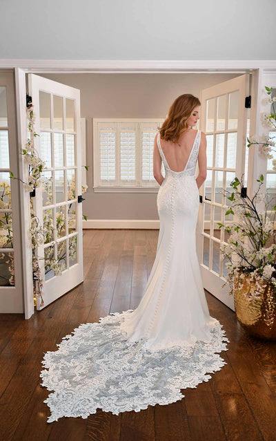 Stunning Low Back Lace  Wedding Dress