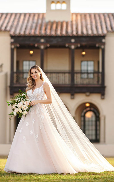 Lace V Neck Ball Gown Wedding Dress