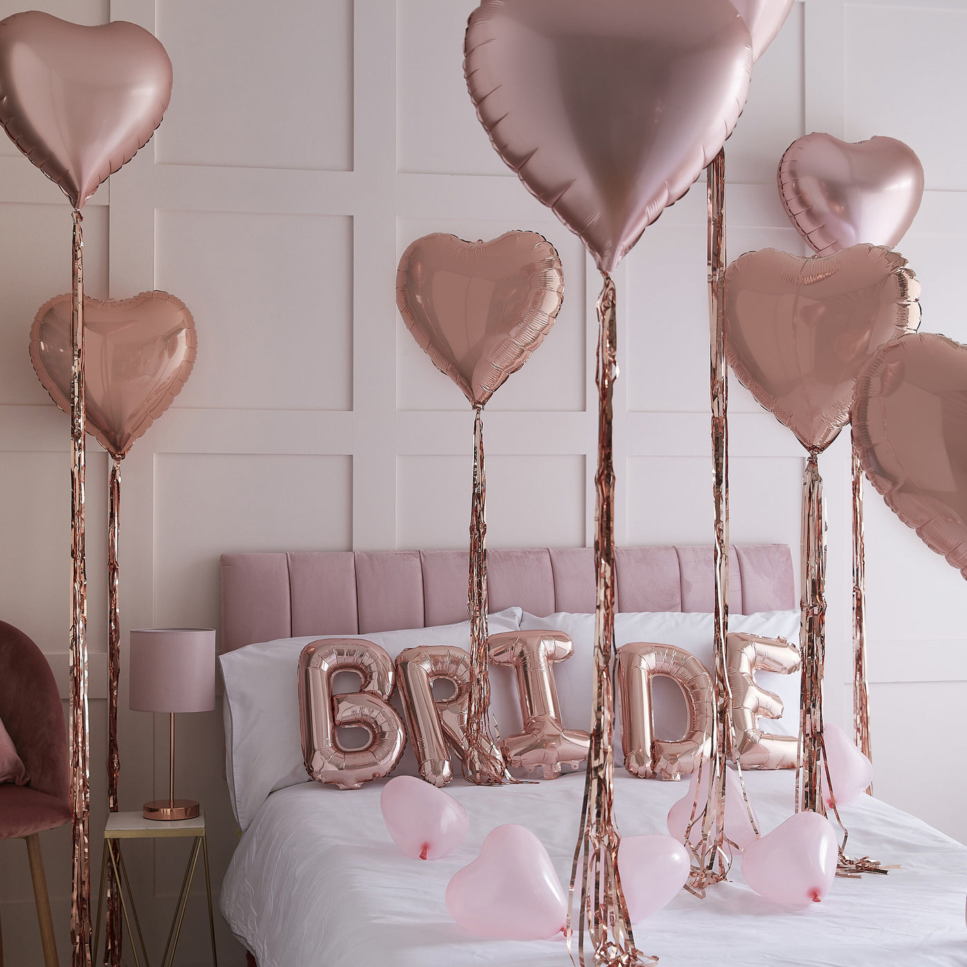 Hen party room decoration kit