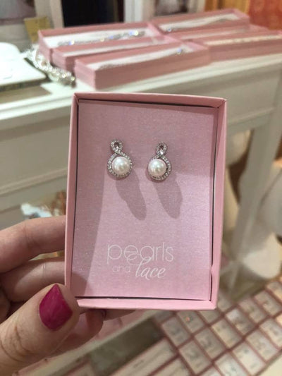 Pearls & Lace Simone Earrings